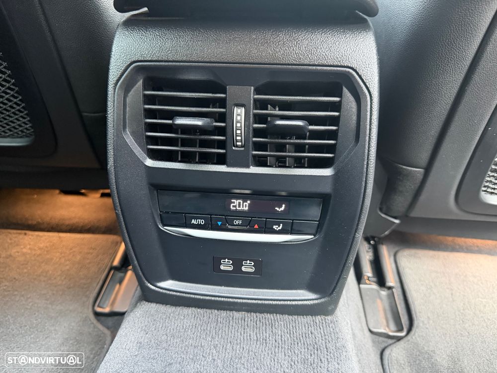 BMW i4 eDrive40 Pack Desportivo M Pro - 26