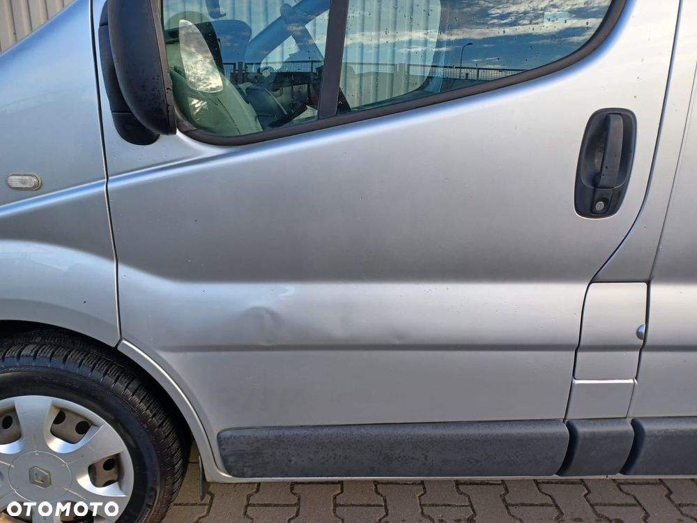 Renault Trafic FAP Combi L1H1 teilverglast - 17