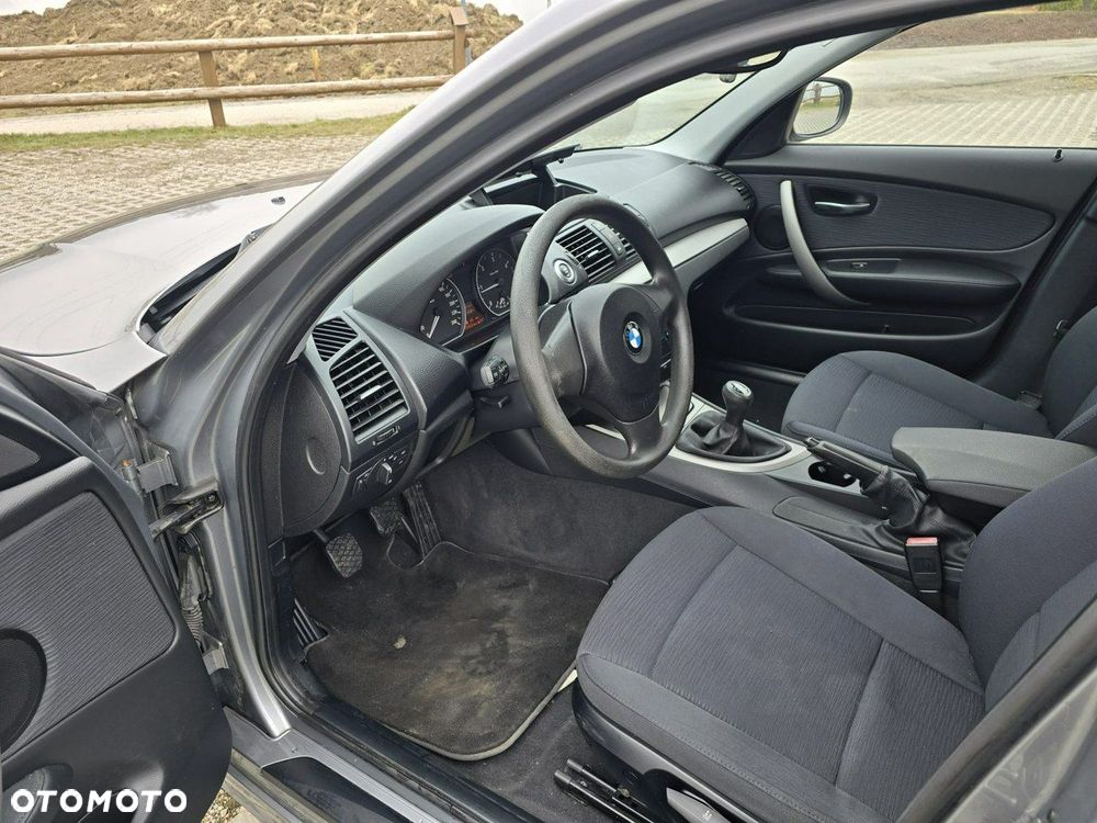 BMW Seria 1 - 17