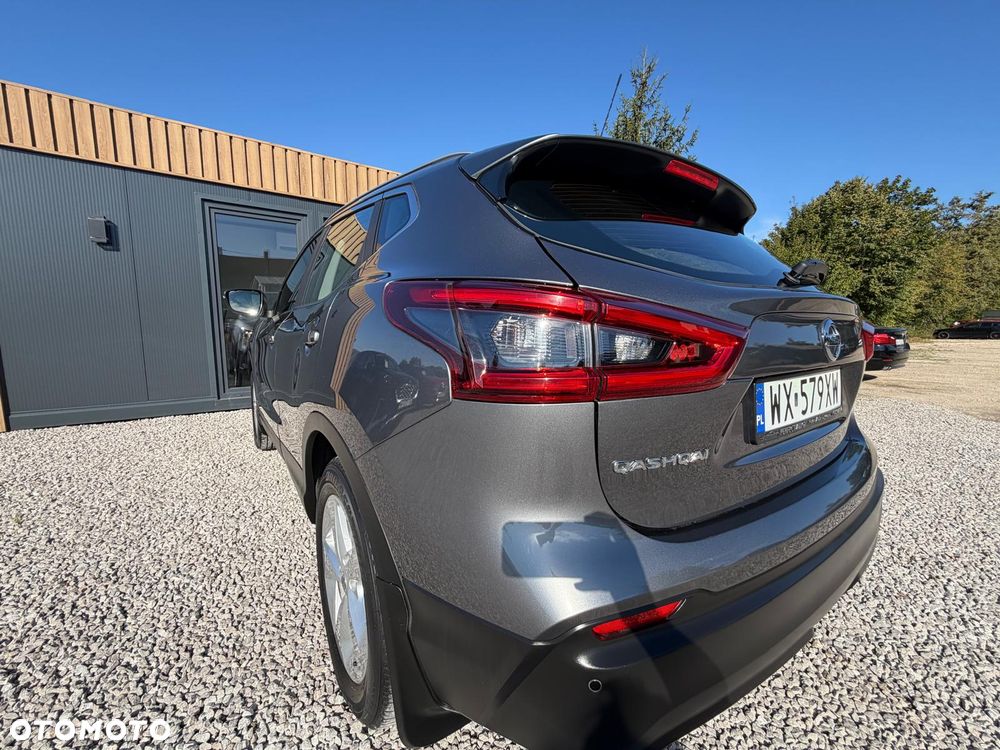 Nissan Qashqai 1.3 DIG-T N-Connecta EU6d - 10