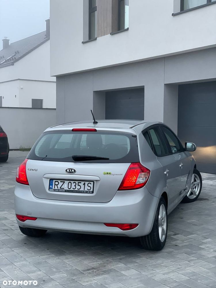 Kia Ceed 1.6 Crdi Comfort + - 8