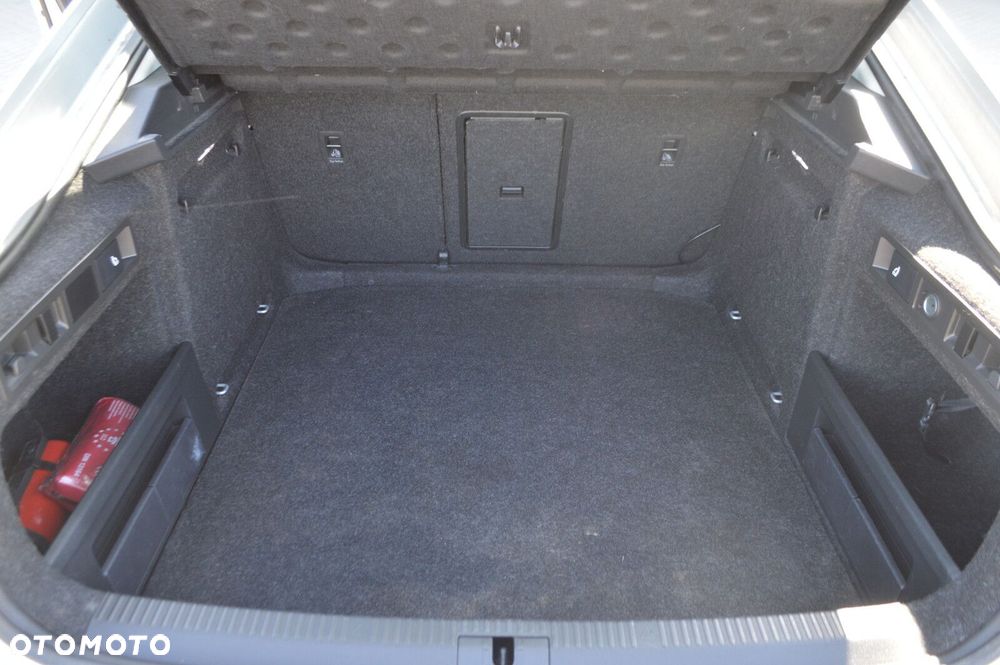 Skoda Superb 2.0 TDI SCR Ambition - 29