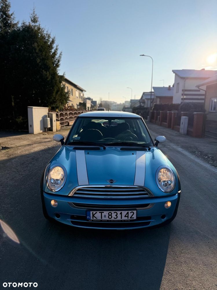 MINI Cooper Seven - 1