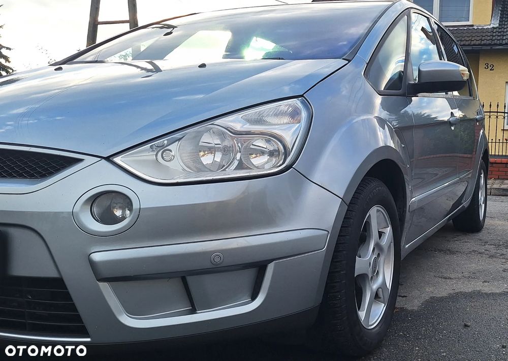 Ford S-Max - 34