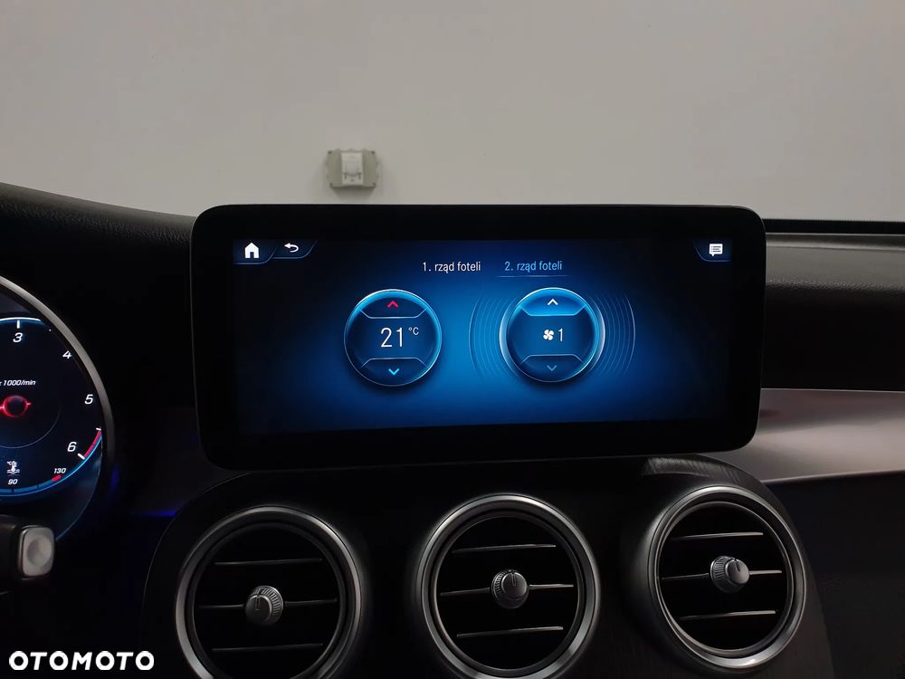 Mercedes-Benz GLC 300 d 4Matic 9G-TRONIC AMG Line Plus - 19