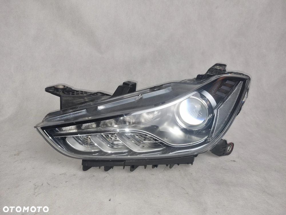 MASERATI GHIBLI-LAMPA PRZEDNIA PRZÓD FULL LED ST - 9