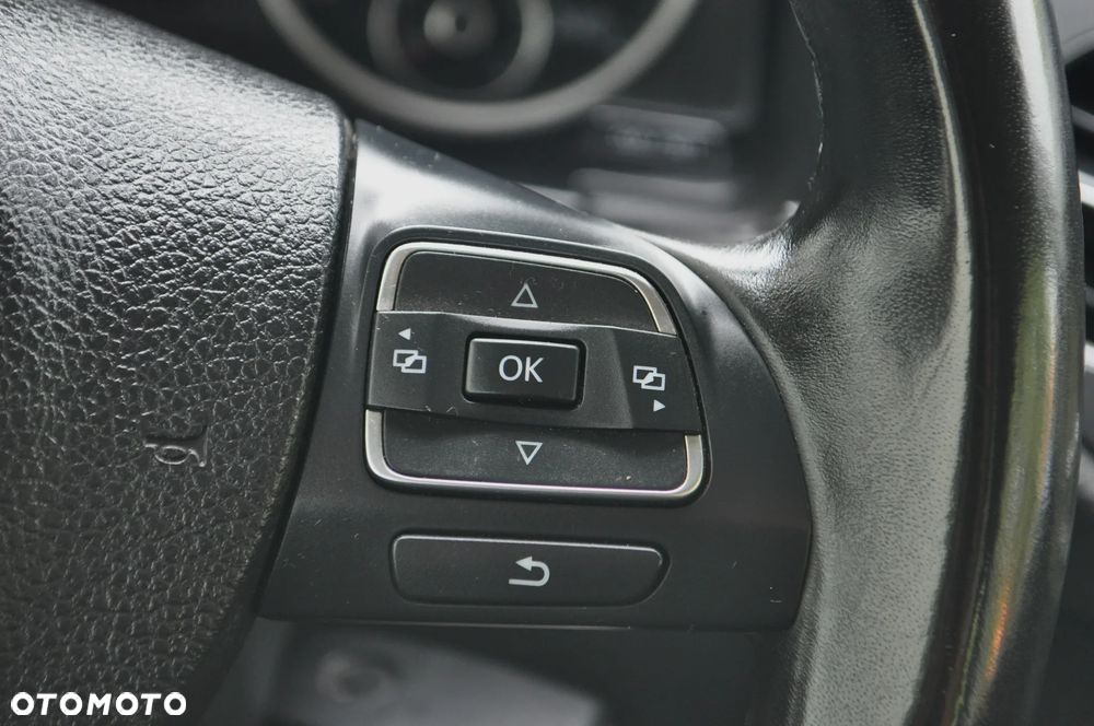 Volkswagen Tiguan 2.0 TDI DPF BlueMotion Technology Exclusive - 16