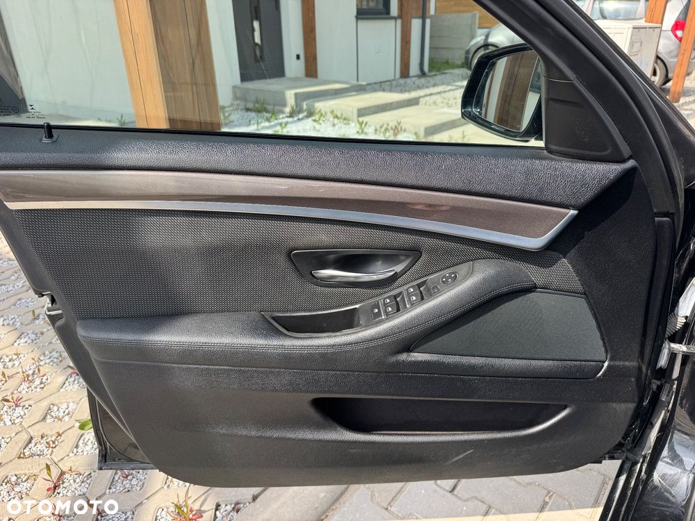 BMW Seria 5 - 24