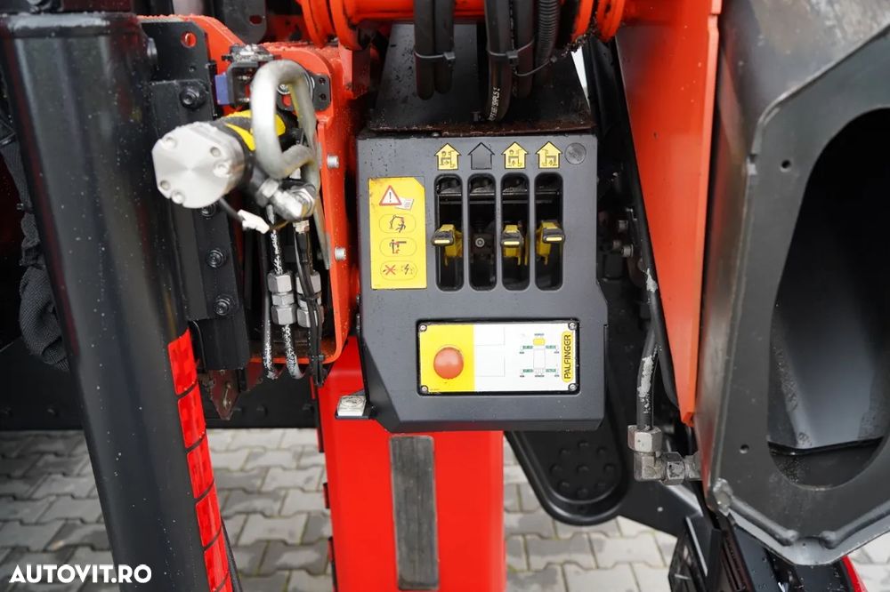 MAN TGS 26.440 / 6X2 / CAROSERIE 7,5 M / PUNTE RIDICATĂ + PALFINGER PK 18002 HDS / MAX. CAPACITATE DE RIDICARE: 6.000 KG / RADIOCOMANDĂ / ROTARE / I-PARK COOL / MANUALĂ / EURO 6 - 22