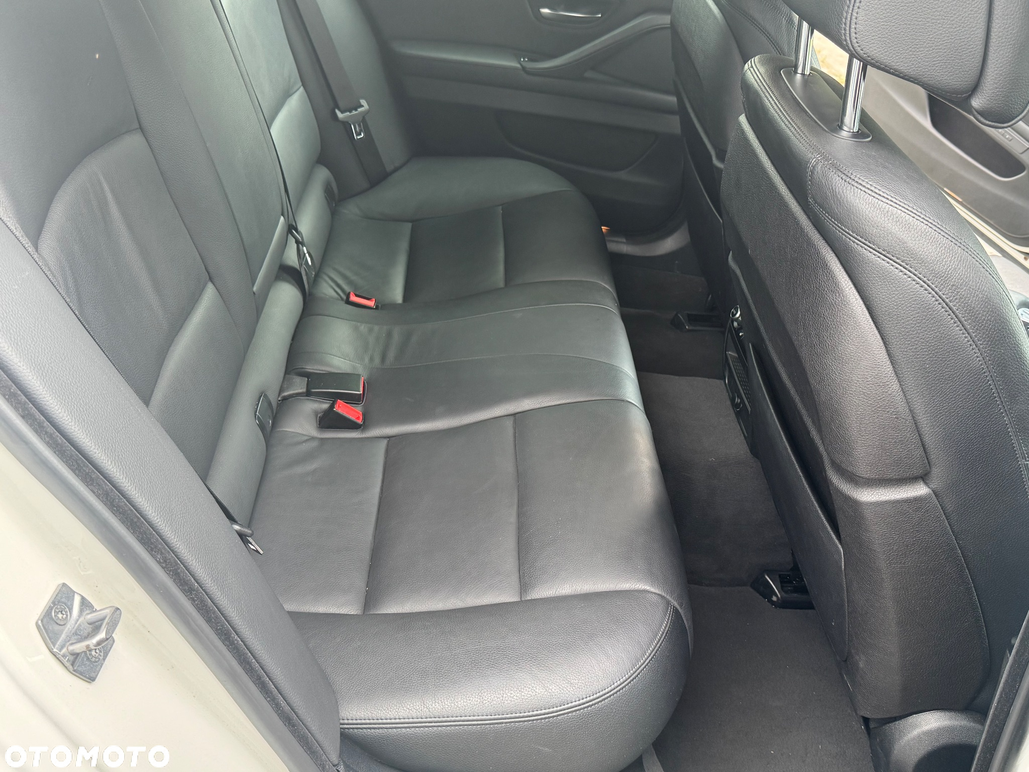 BMW Seria 5 525d xDrive Touring - 24