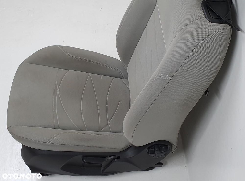 FOTEL LEWY PRZÓD PRZEDNI KIEROWCY GRZANY FORD FIESTA MK7 VII 3D EUROPA - 5