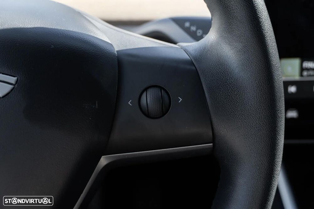 Tesla Model 3 Standard Range Plus RWD - 40