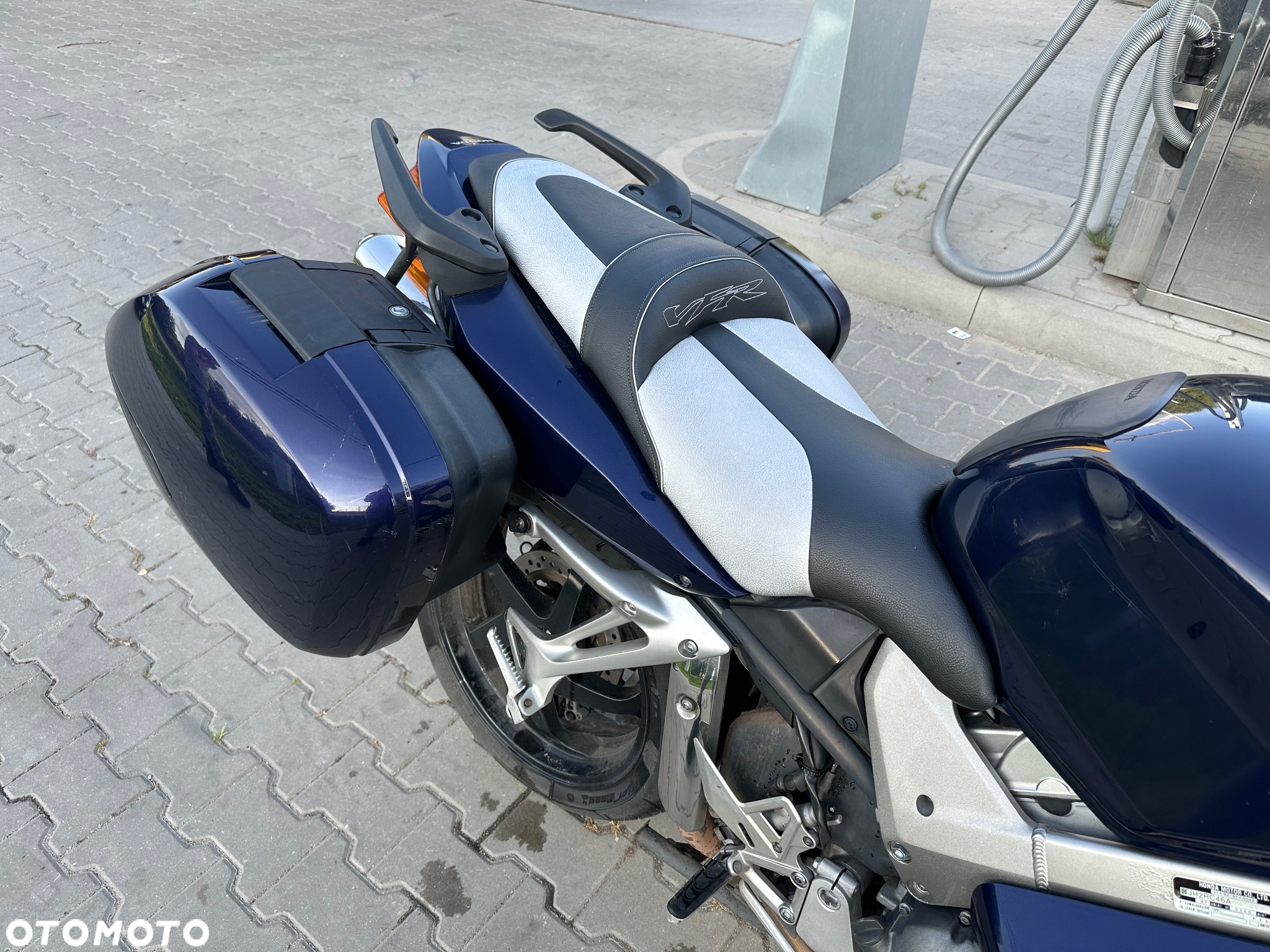 Honda VFR - 4