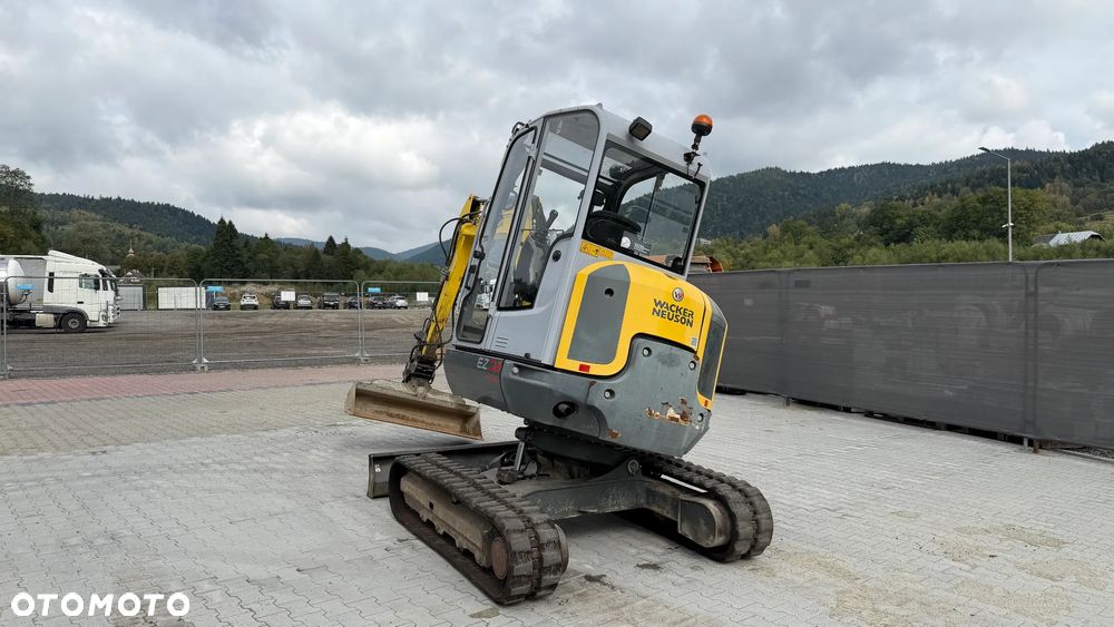 Wacker Neuson EZ38 - 10