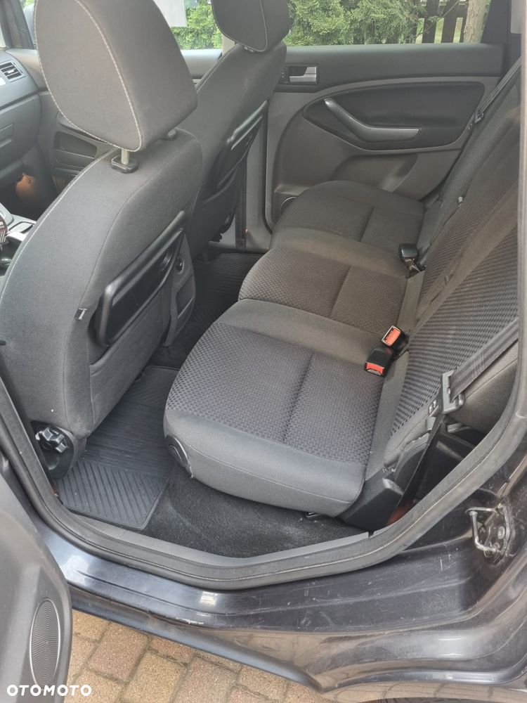 Ford C-MAX 1.6 TDCi Ghia - 11
