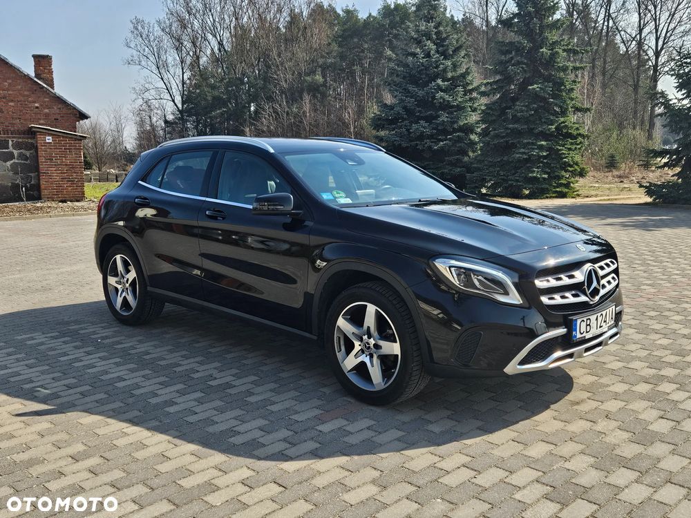 Mercedes-Benz GLA 200 7G-DCT AMG Line - 5