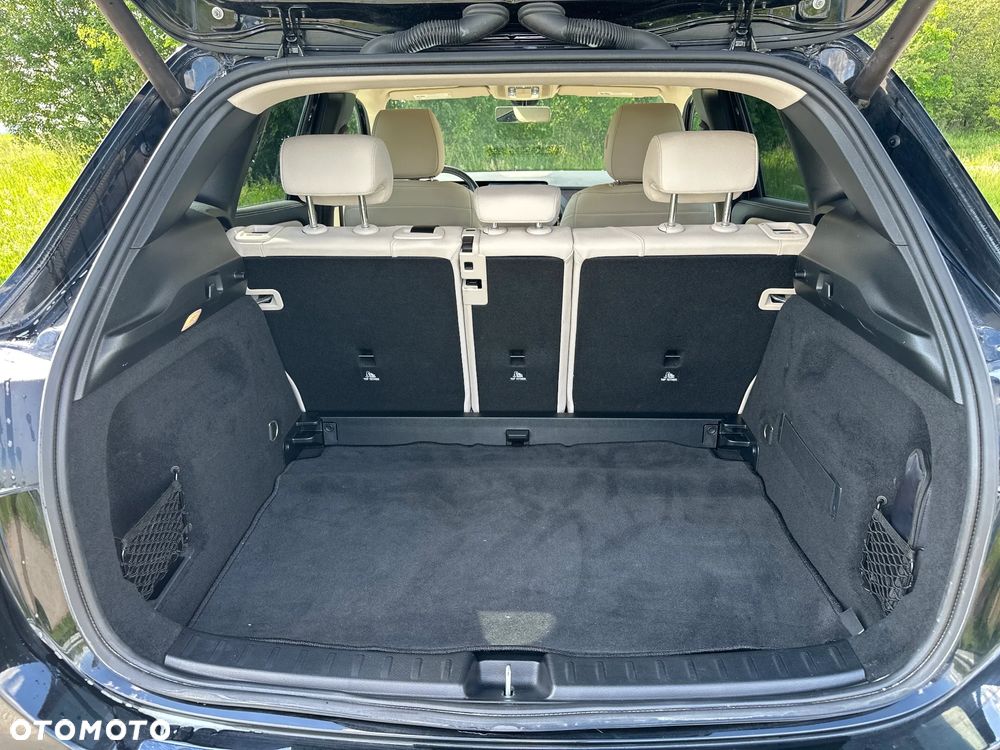 Mercedes-Benz GLA 250 4-Matic Style - 22