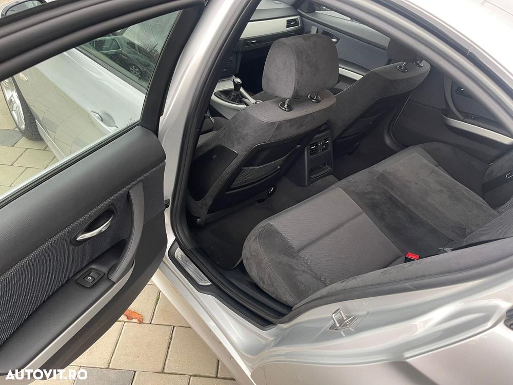 BMW Seria 3 318d Sport Line - 18