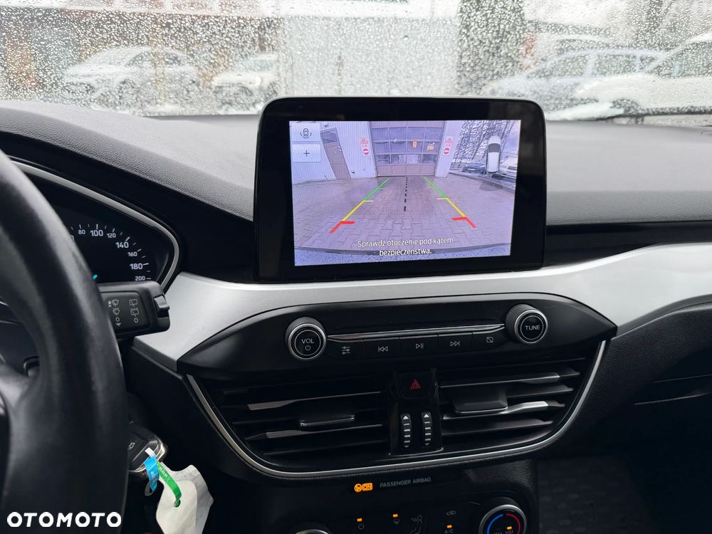 Ford Focus 1.5 EcoBlue Connected - 16