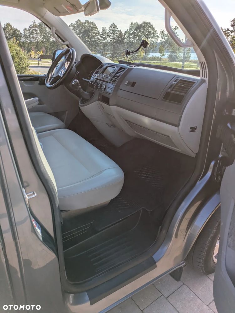 Volkswagen Transporter - 8