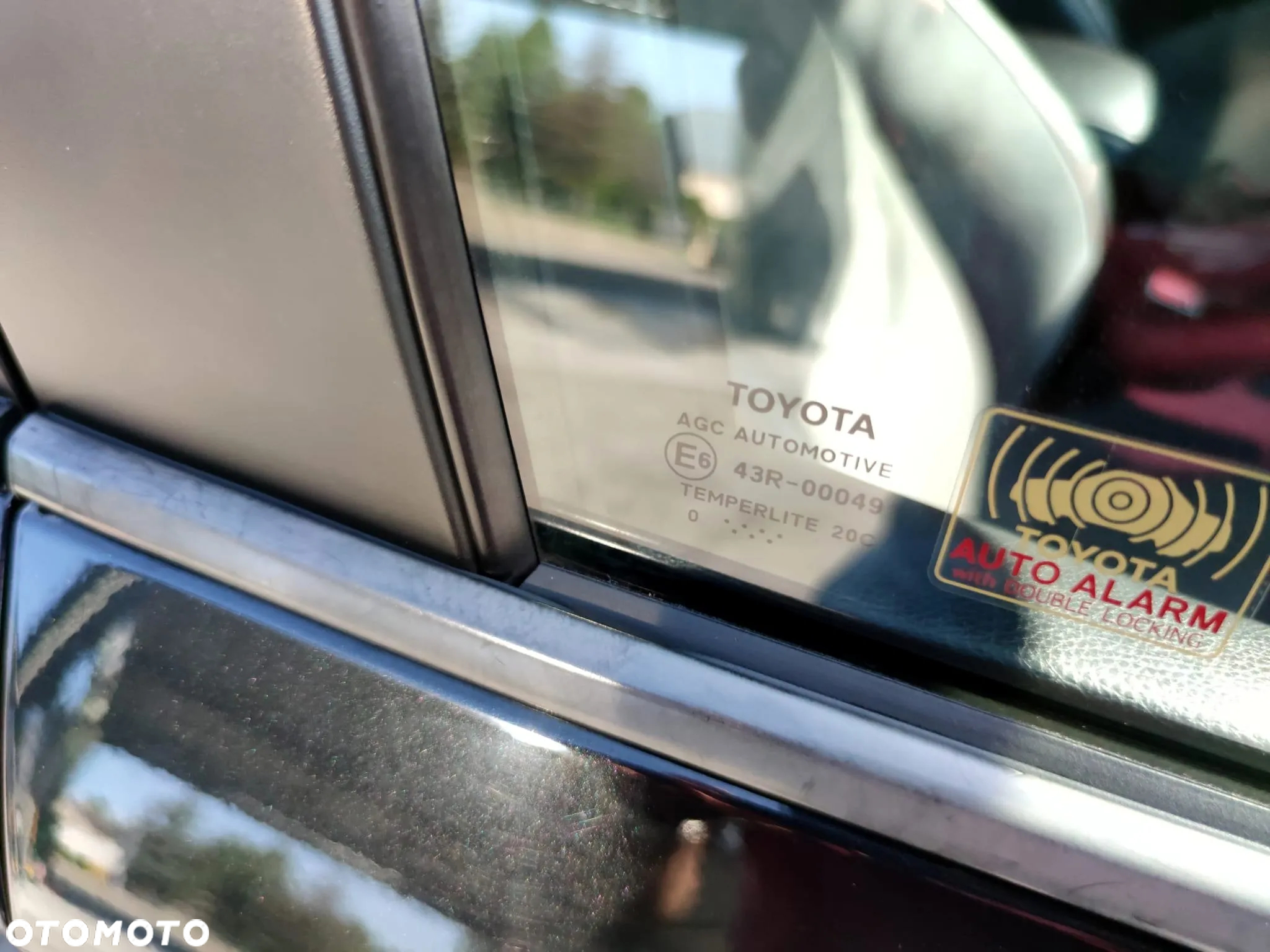 Toyota Corolla 2.0 Hybrid Executive - 32