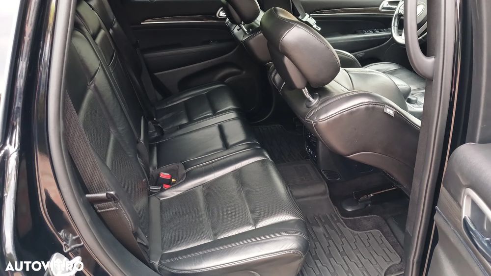 Jeep Grand Cherokee - 8