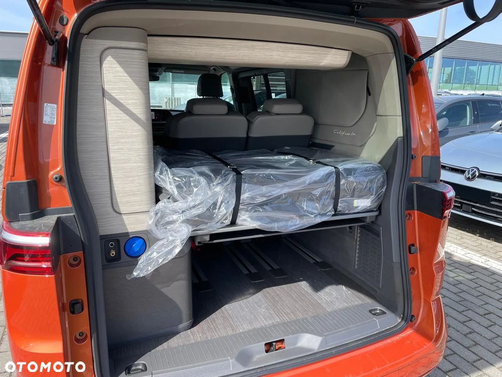 Volkswagen California - 11