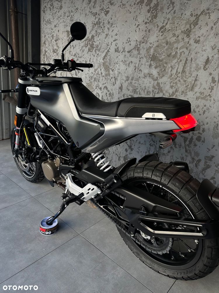 Husqvarna Svartpilen - 4