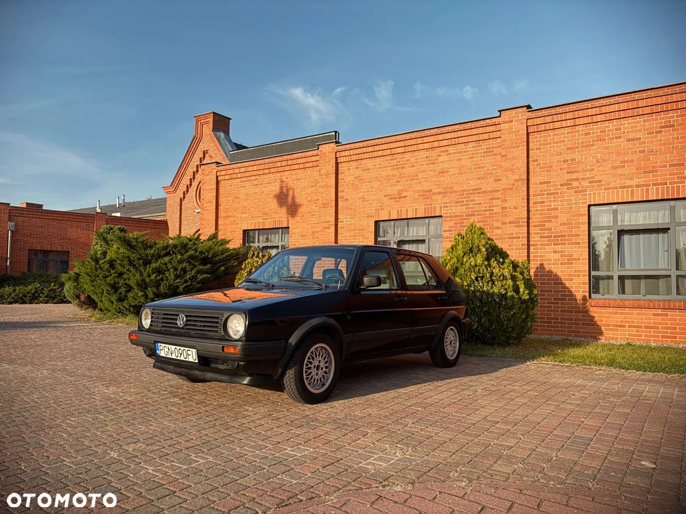 Volkswagen Golf - 3