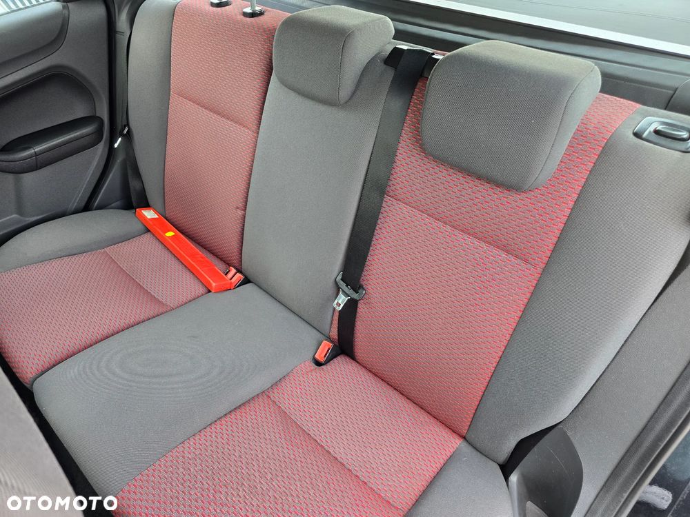 Ford Focus - 13