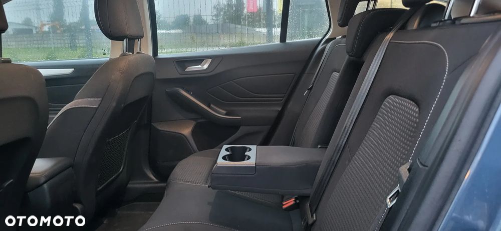 Ford Focus 1.5 EcoBlue SCR Connected - 14