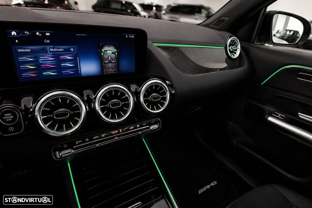 Mercedes-Benz GLA 200 d AMG Line - 41
