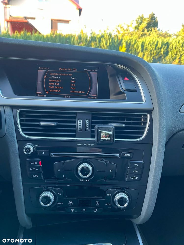 Audi A4 Avant 2.0 TDI - 11