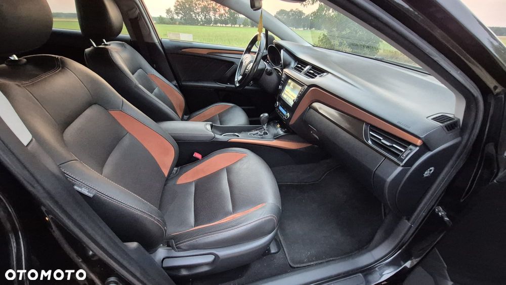 Toyota Avensis 1.8 Active MS - 12