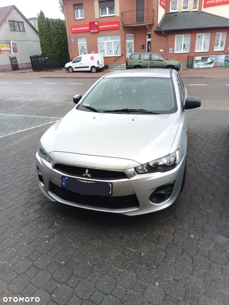 Mitsubishi Lancer 1.6 Invite - 9