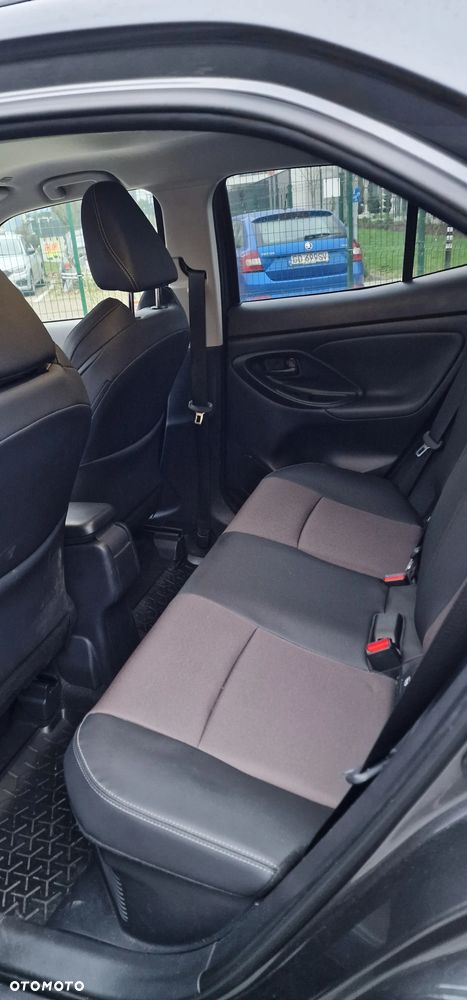 Toyota Yaris Hybrid 1.5 Executive - 19