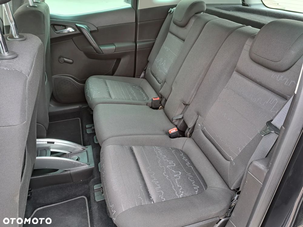 Opel Meriva - 26