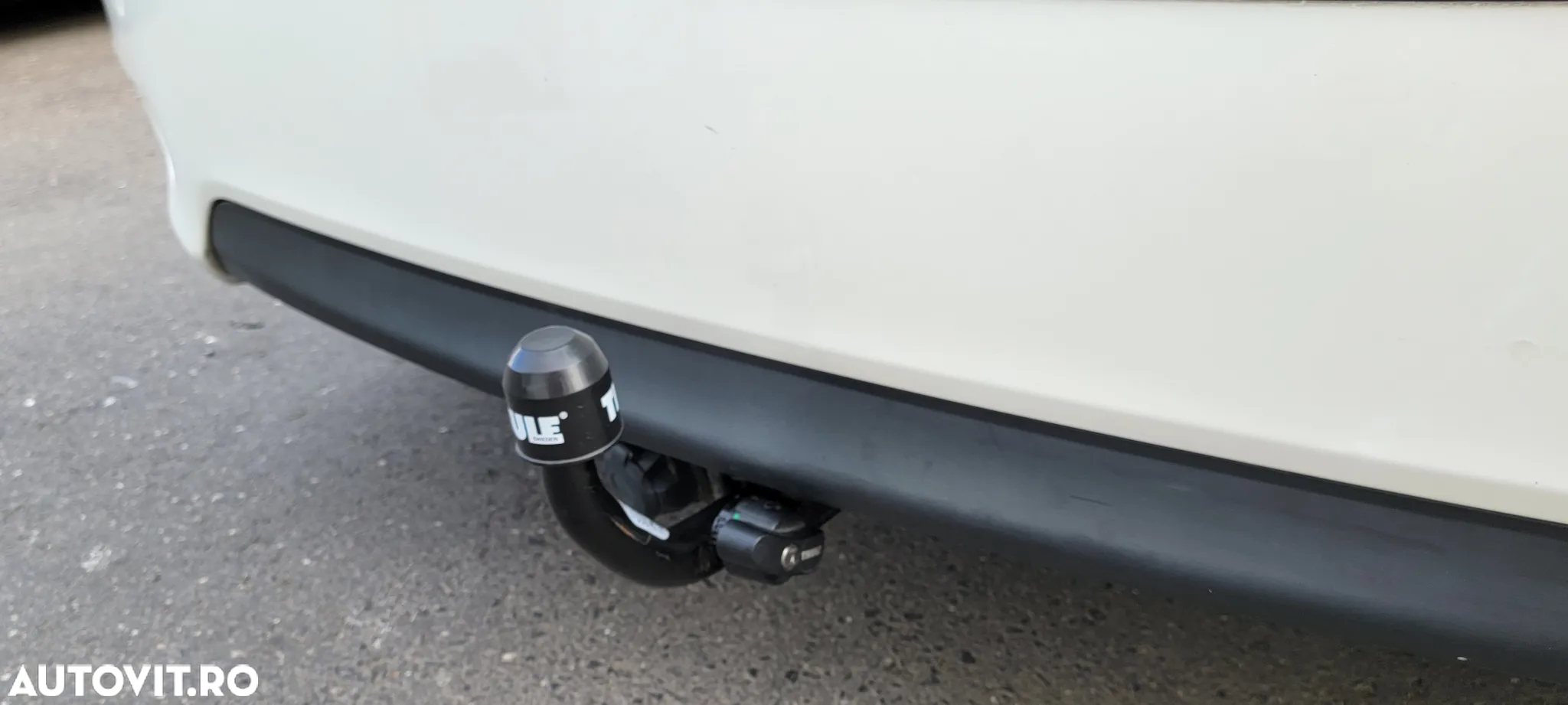 Toyota Auris 1.8 L VVT-i HSD Luna - 12