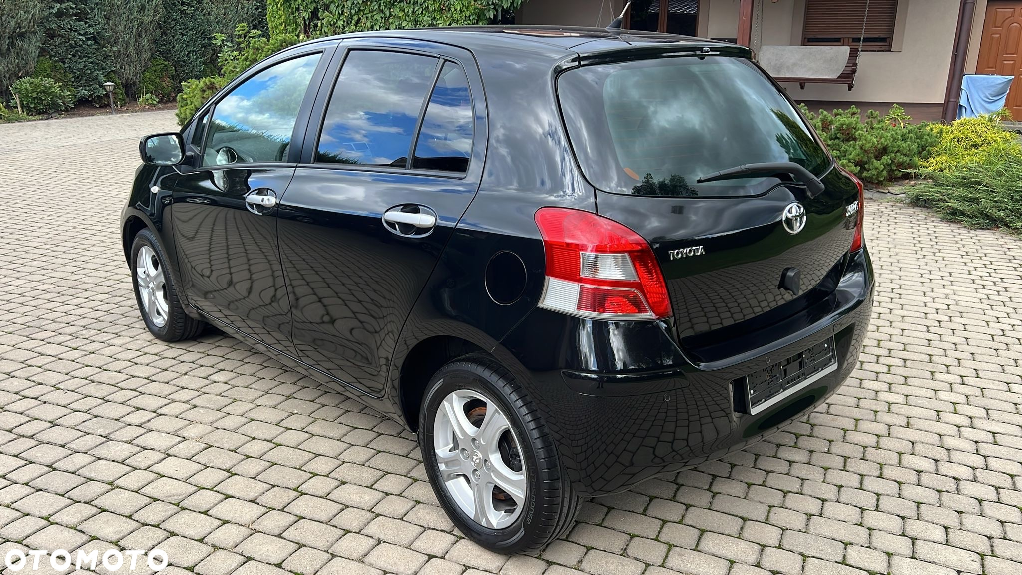 Toyota Yaris - 12