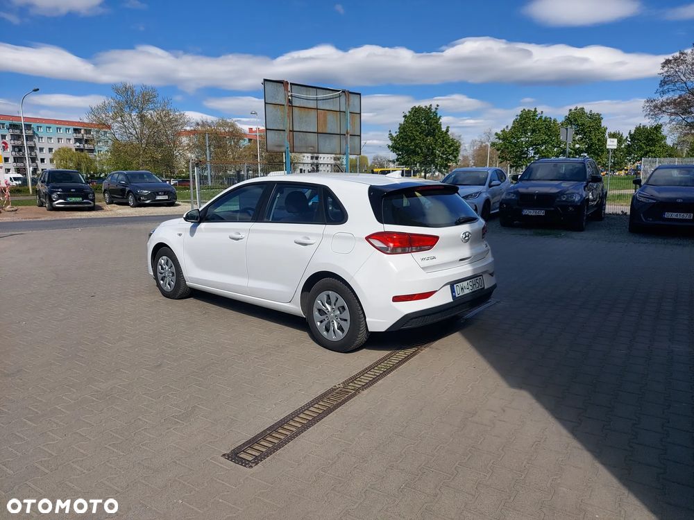 Hyundai i30 1.5 DPI Classic + - 3