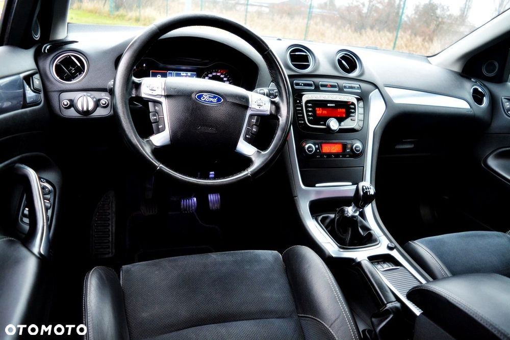 Ford Mondeo 2.0 TDCi Titanium - 22