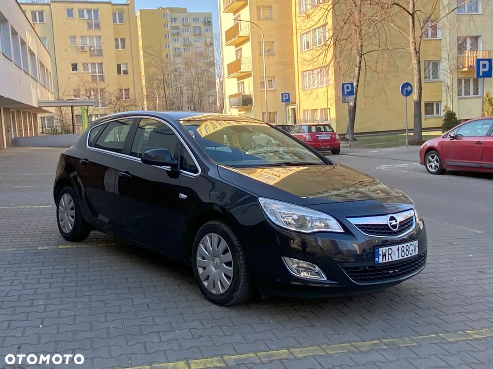 Opel Astra ver-1-4-turbo-cosmo - 3