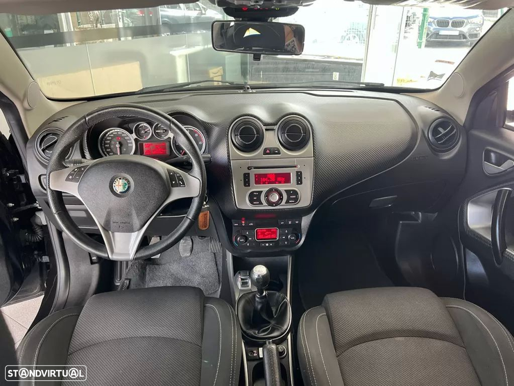 Alfa Romeo MiTo 1.3 JTD Distinctive S&S - 10