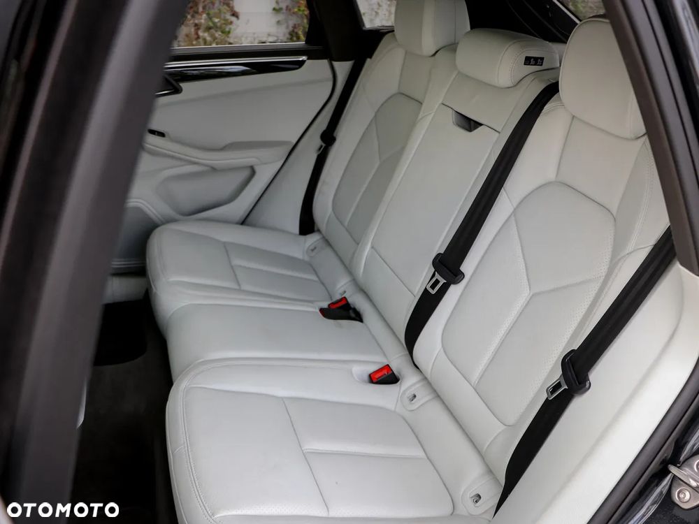 Porsche Macan S - 14