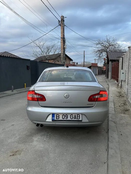 Skoda Superb 1.6 TDI GreenLine - 3