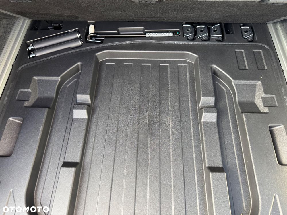 Audi A6 Avant 40 TDI S tronic design - 13