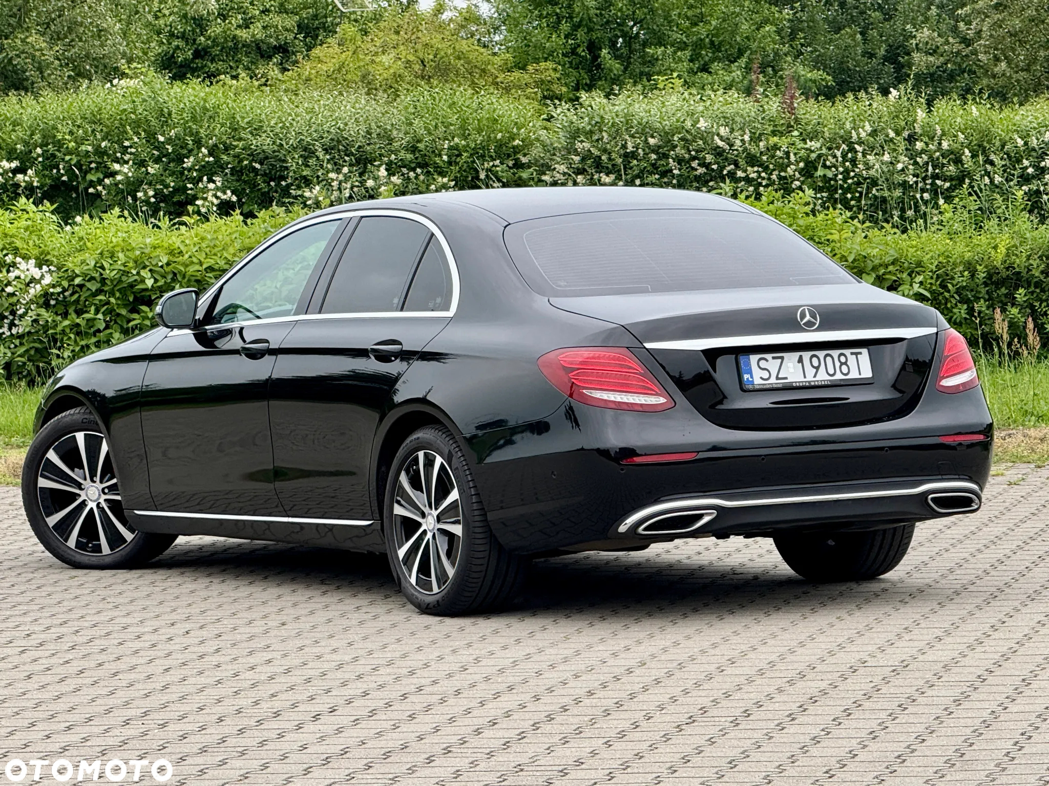Mercedes-Benz Klasa E 220 d Business Edition 9G-TRONIC - 6