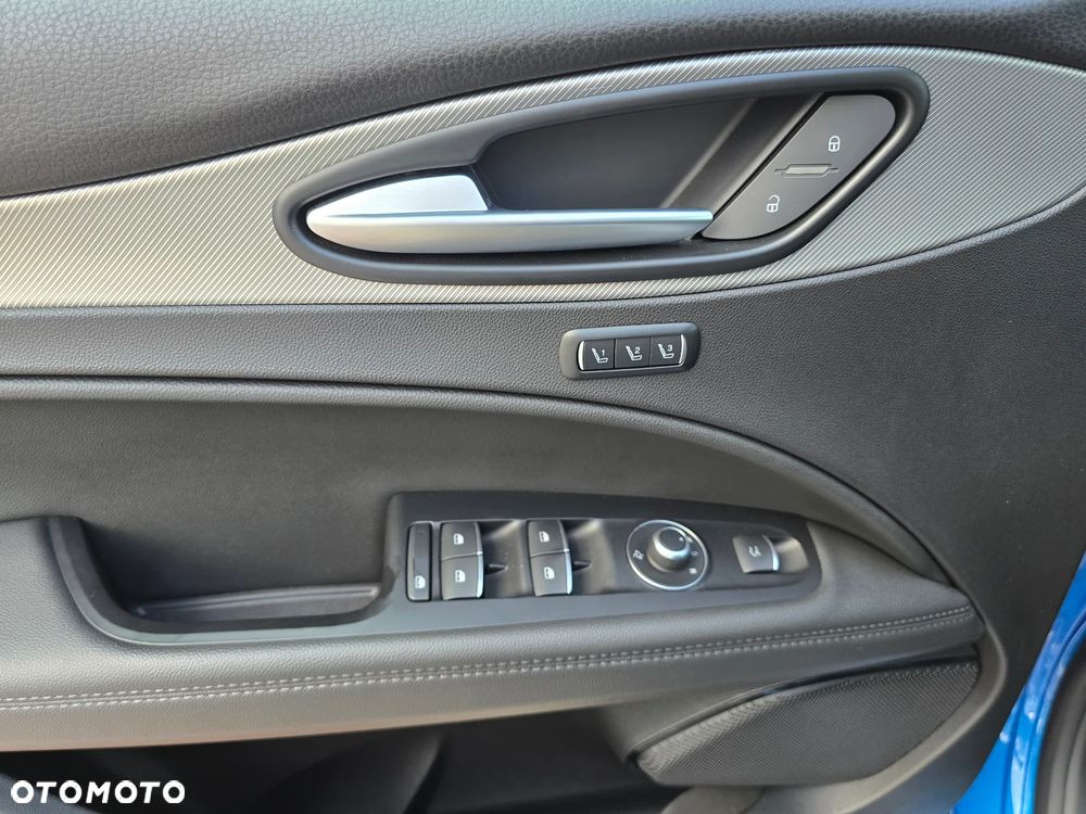 Alfa Romeo Stelvio 2.0 Turbo Veloce Q4 - 18