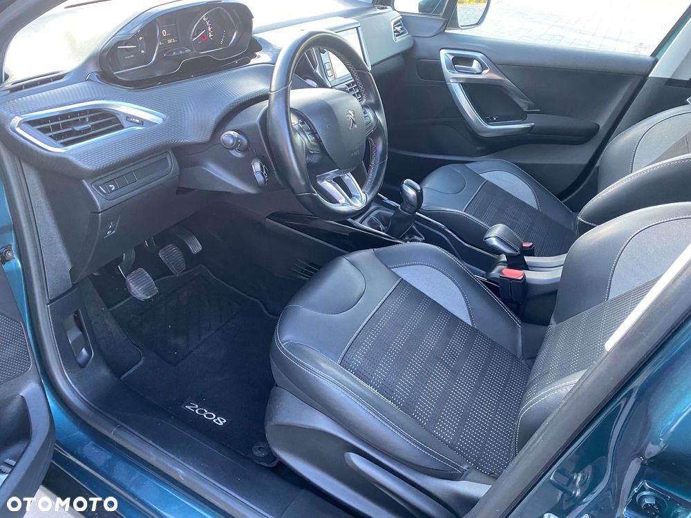 Peugeot 2008 BlueHDi 100 STOP & START Allure - 38