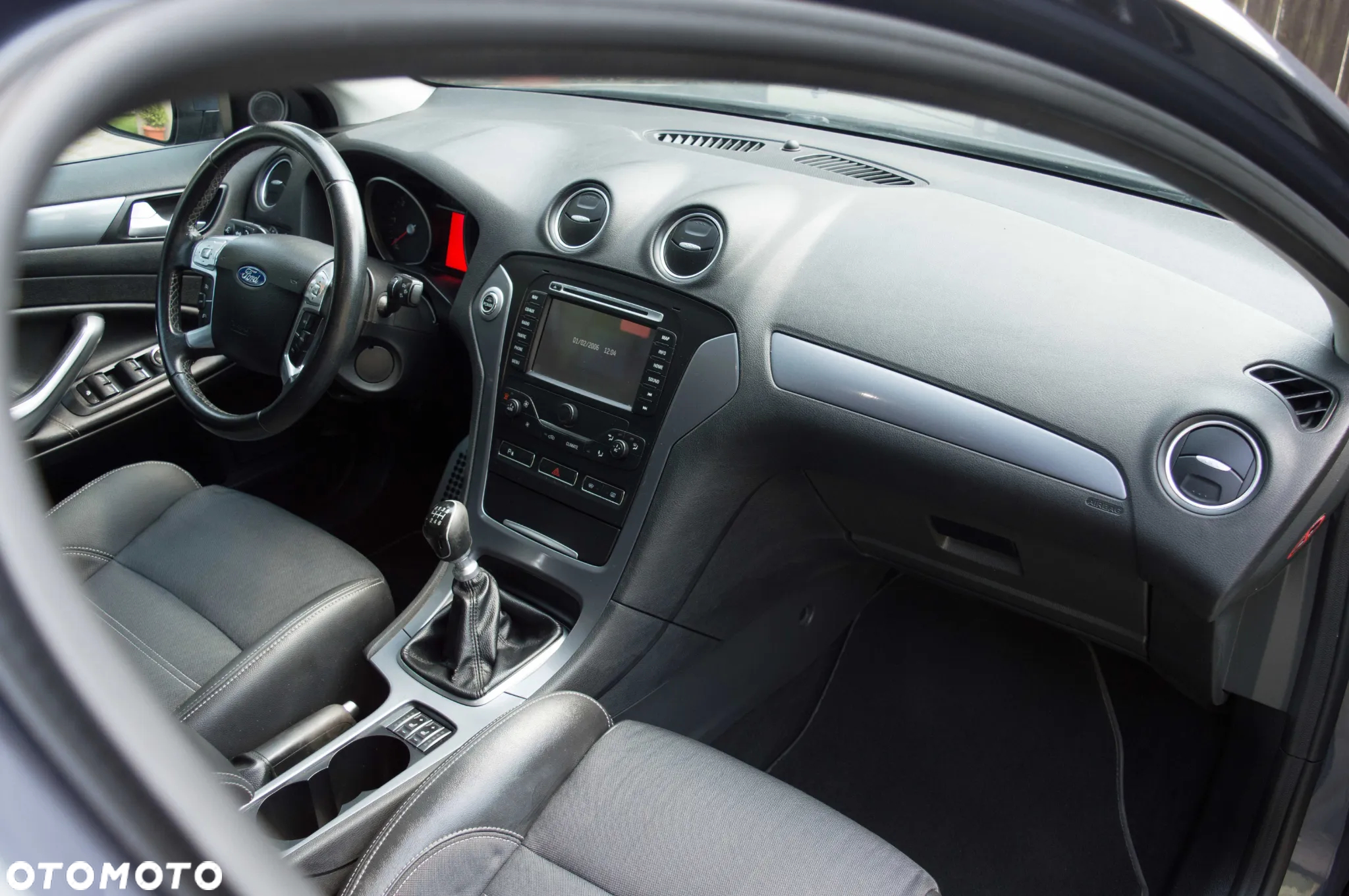 Ford Mondeo 2.0 TDCI Champions Edition - 36